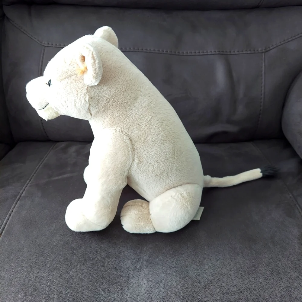Build-A-Bear Disney the Lion king adult Nala 16